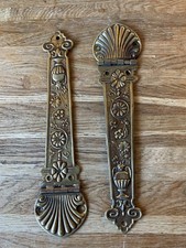 GOOD VICTORIAN ORNATE PAIR OLD PRESSED BRASS HINGES BOX LID CUPBOARD DOOR