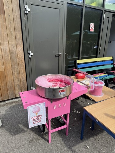 Candy floss maker - floss,