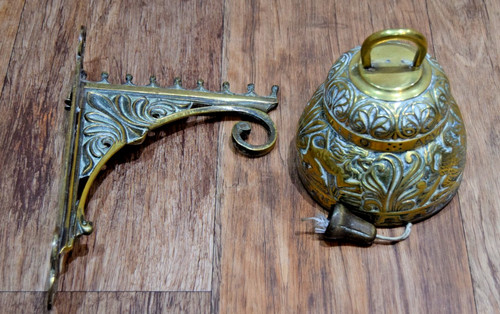 Sanctuary brass bell leo - sanctuary,