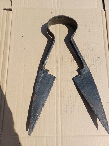 Antique used sheep shears - antique,