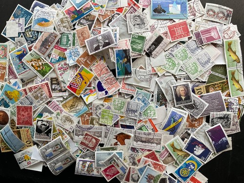 Collection approx 500 - of,