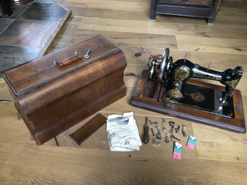 Antique english jones family - english,