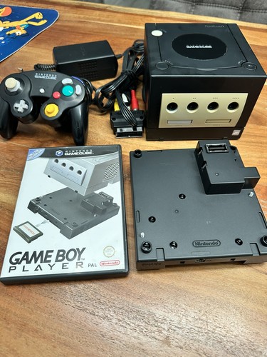 Nintendo gamecube console - nintendo,