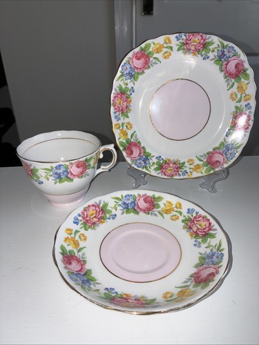 Vintage rare colclough bone - rare,