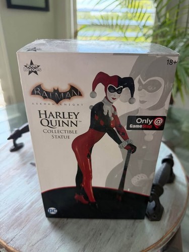 Harley quinn statue arkham - quinn, (arkham