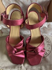 PENELOPE CHILVERS Infinity