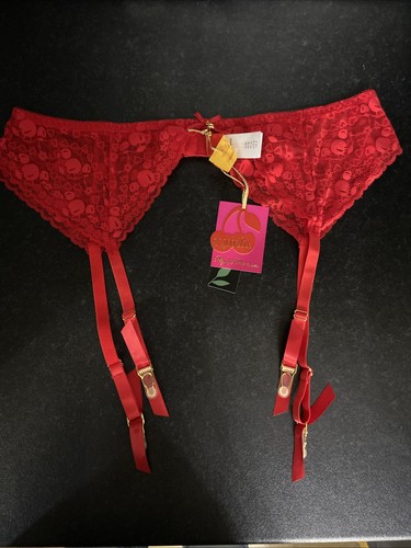 Squish playful promises red - playful,