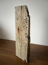 30cm LONG CHUNKY FLAT DRIFTWOOD WEDGE CHARACTER Rusty Sea Wood Art Model Base