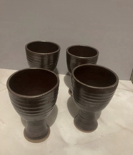 Set brown glazed pottery - of,