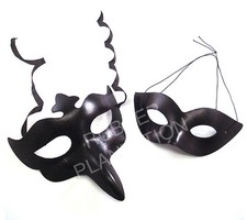 Black Leather Look Venetian
