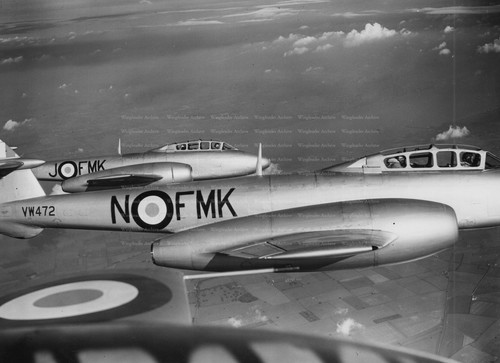 Gloster meteors aviation - meteors,