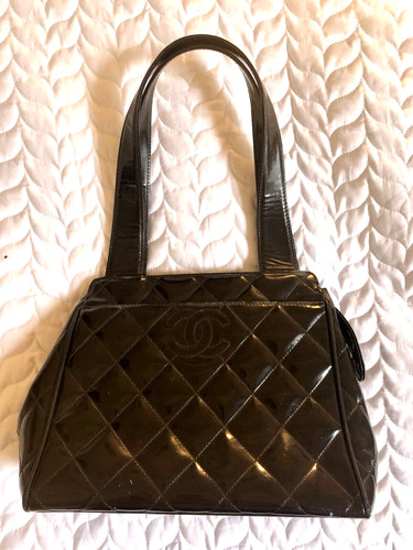 Chanel black classic handbag - black,
