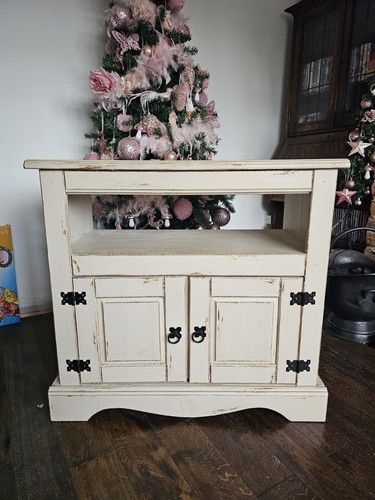 Shabby chic wooden unit - shabby,
