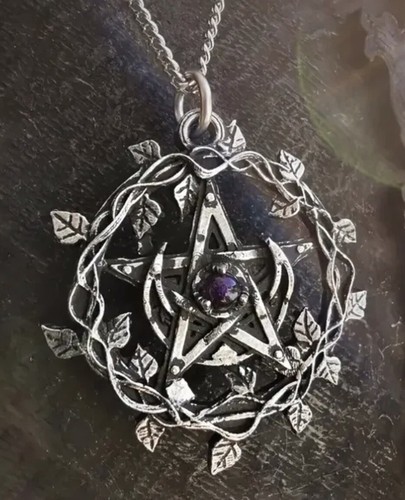 Pentagram wreath wiccan - pentagram,