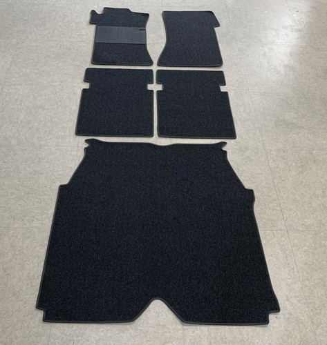 Automotive carpet trunk set