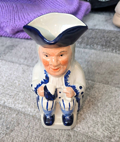 Tony wood studio - toby, blue