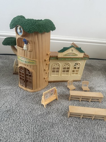 Sylvanian families tree house - families,