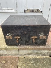 Portable gramophone case -