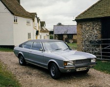 Ford Granada Ghia Coupe Automotive 1974 January 01 1974 Old Photo 3