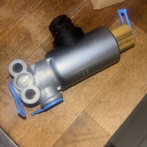 Wabco 472 173 206 solenoid - 173,