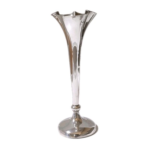 Edwardian silver bud - bud, trumpet
