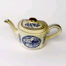 Willow Pattern Teapot, Blue & White. Arthur Wood, Fine Staffordshire Ironstone.