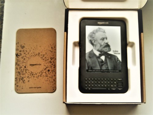 New amazon kindle keyboard - new,