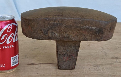 Vintage blacksmiths anvil - vintage,