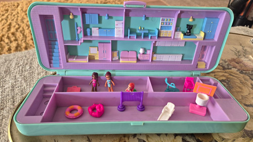Vintage polly pocket townhouse - vintage,
