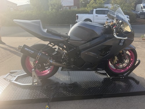 Suzuki gsxr track bike - gsxr, k5