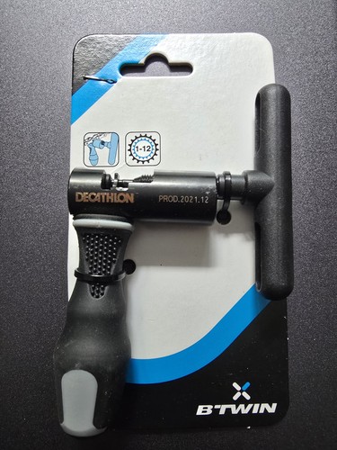 Btwin bike chain - chain, tool