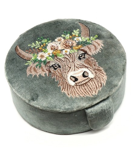 Round jewellery box with