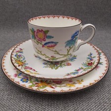 Wedgwood - Bird Floral Vintage