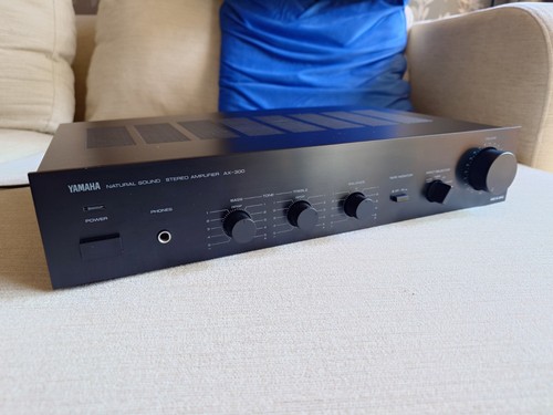 Yamaha 300 integrated - ax-300,