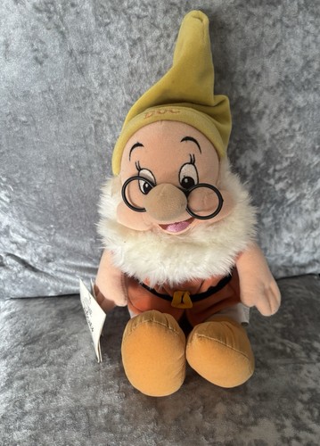 The disney store doc snow - the,