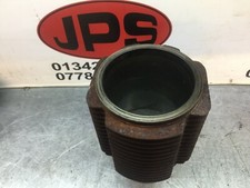 Single engine cylinder X