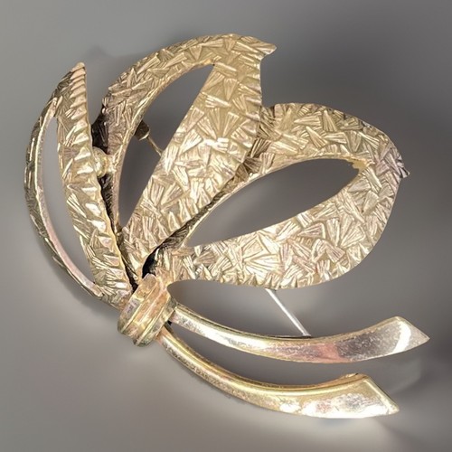 Vintage ribbon brooch - ribbon, leaf