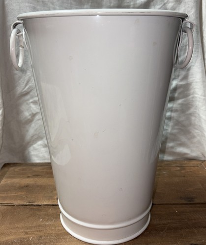 Vintage style white - style, enamelware
