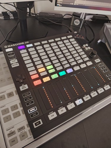 Native instruments maschine - native,