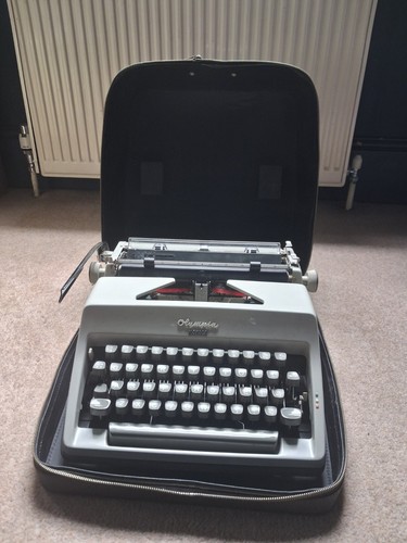 Vintage olympia monica - vintage,