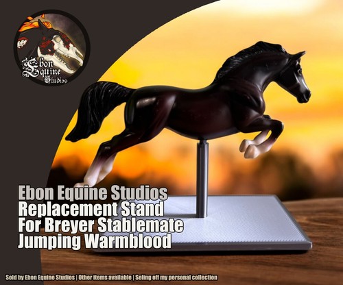 Breyer stablemate stand - stablemate, 1:32