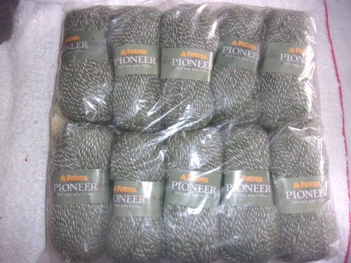 500g patons pioneer yarn - , dk
