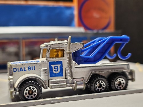 Peterbilt wreck truck - peterbilt, 1:64