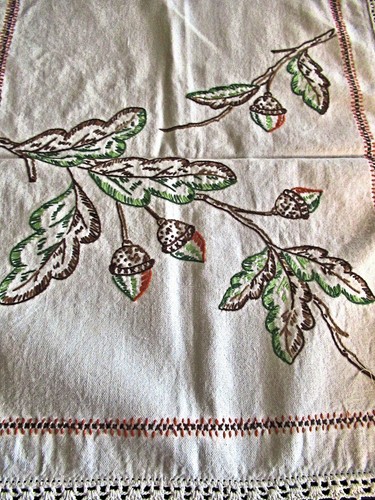 Vtg linen table - linen, runner
