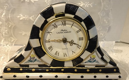 Vintage black white clock - black,