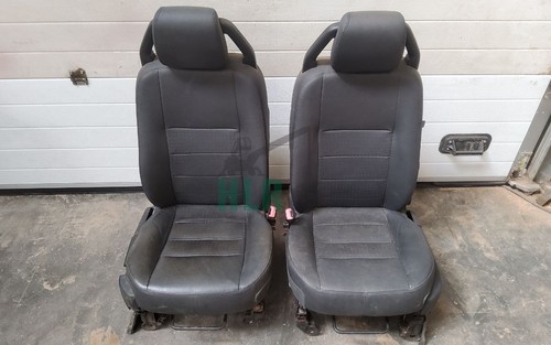Land rover discovery pair - discovery,