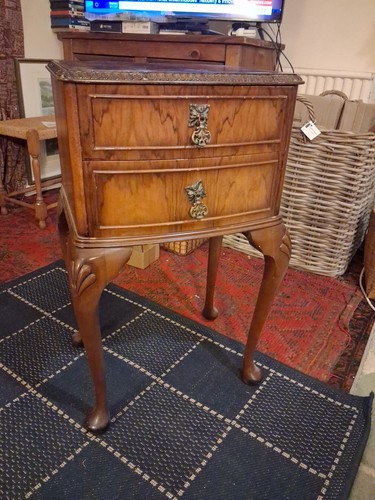 Antique vintage queen - antique,
