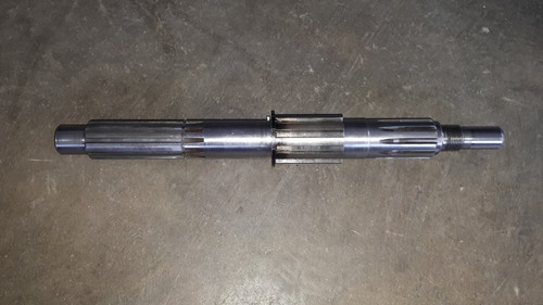 Primary shaft gearbox for land - shaft,