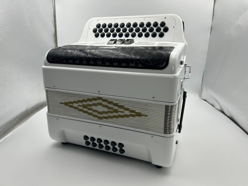 Key accordion ead silver - 34,