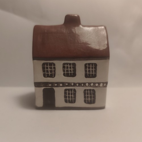 Town house wool - wool, merchant